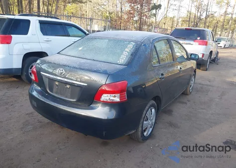 2010 Toyota Yaris z USA, uszkodzony, nr VIN JTDBT4K33A4069838